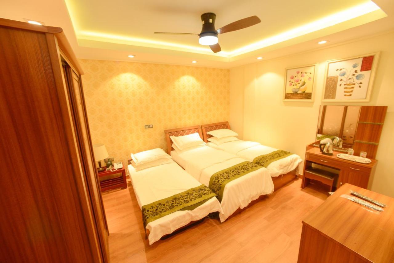 Green Flora Hotel มาเล ภายนอก รูปภาพ